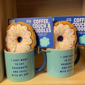 Mug & doggy donut toy “I JUST WANT TO EAT DOUGHNUTS AND CHILL WITH MY DOG”